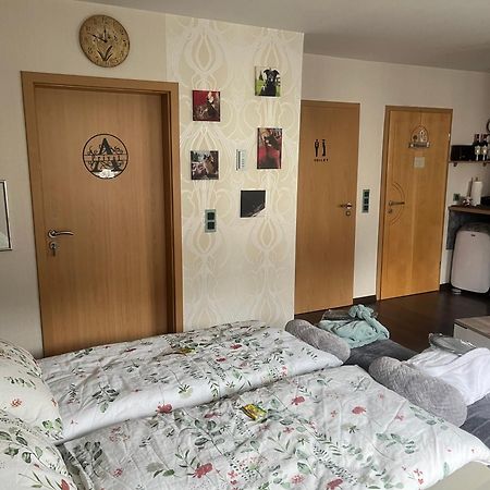 Gaestezimmer In Ratingen Bei Duesseldorf Mit Einem Hauch Luxus Extérieur photo